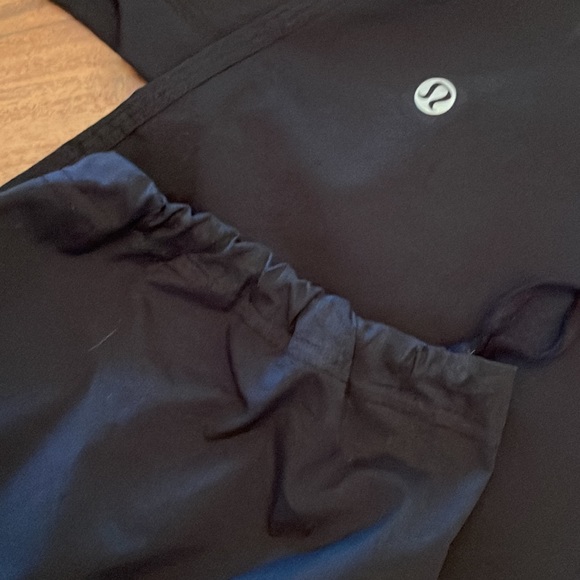 Lululemon studio Joggers - Picture 3 of 5